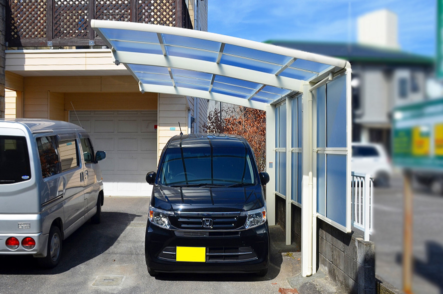 1台用カーポート設置工事後の写真（正面から）