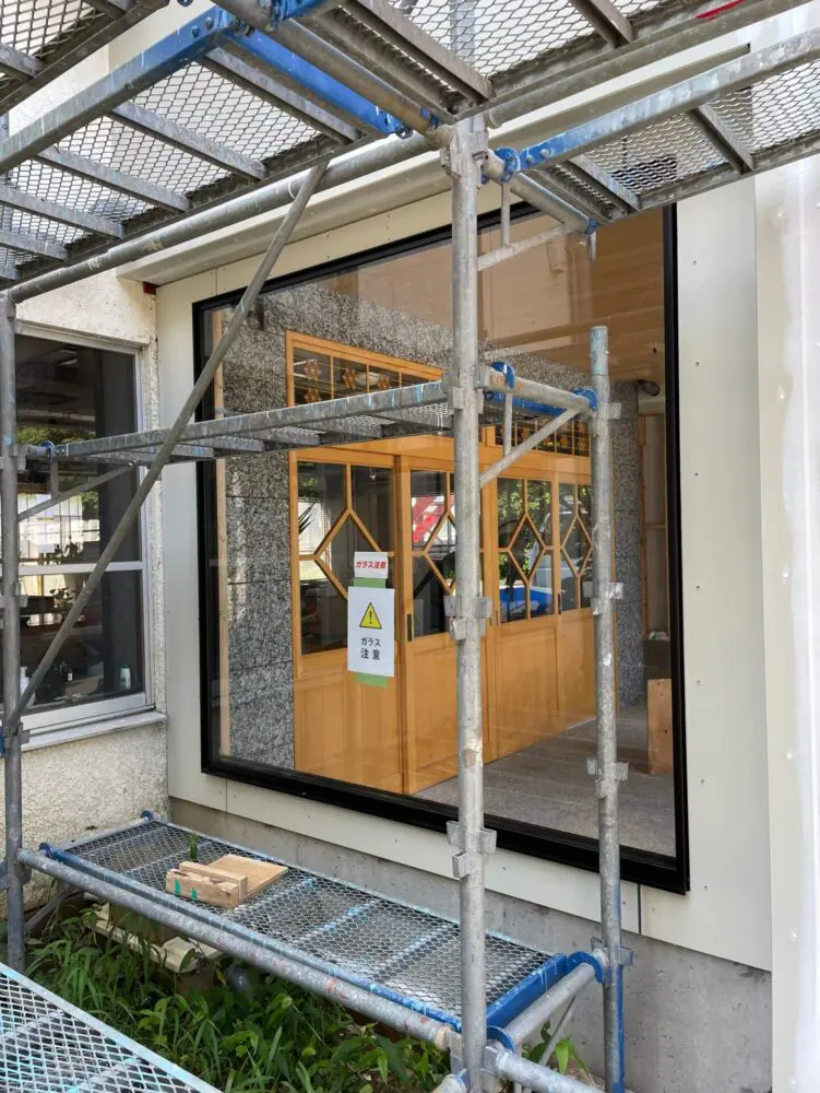 観音開きガラス窓 吹寄せ型 高さ650×横幅650（有）齋藤勇治建具