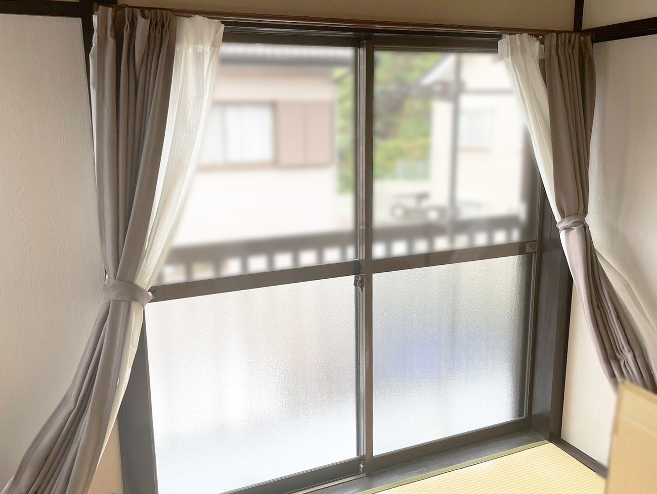 内窓設置前の掃き出し窓