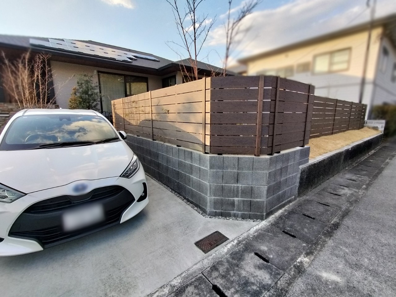 延長工事をした目隠しフェンス