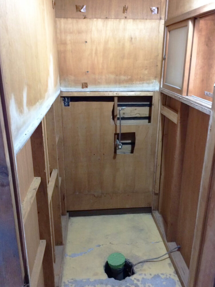 トイレリフォーム工事中の様子