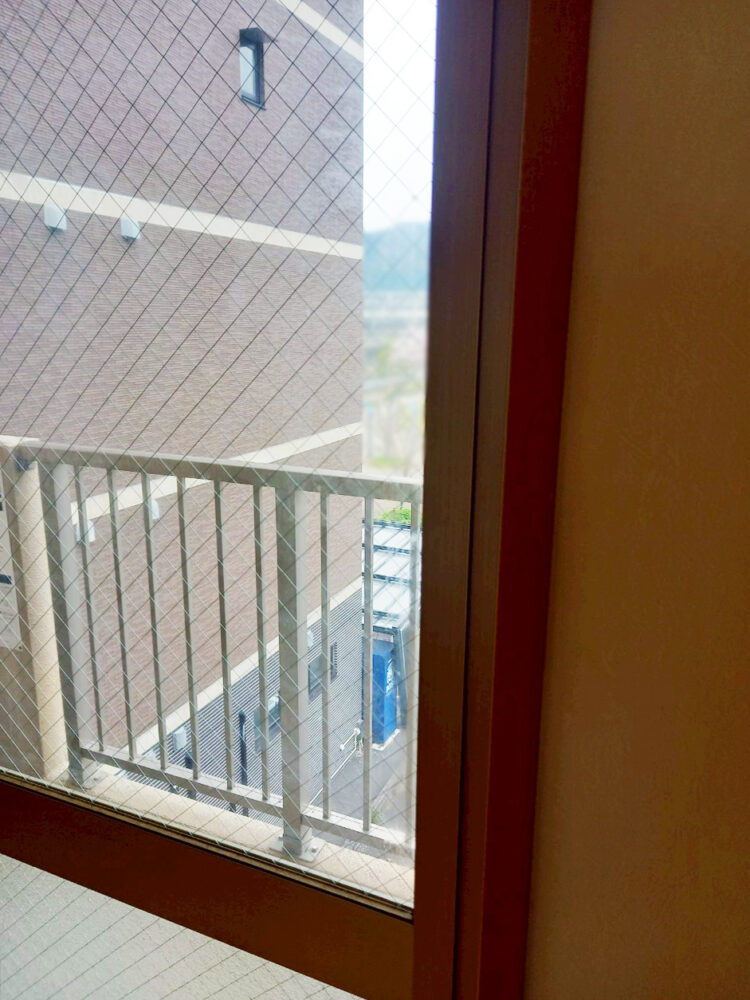 割り替え工事後の防犯窓ガラス（拡大）